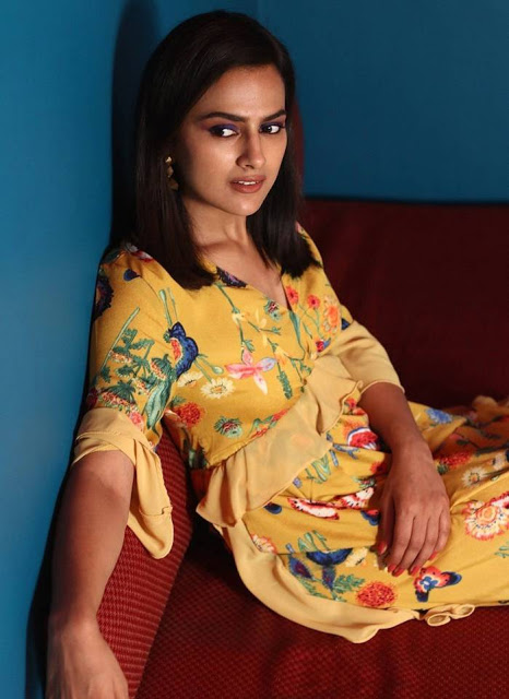 Actress Shraddha Srinath Photoshoot In Yellow Gown 48